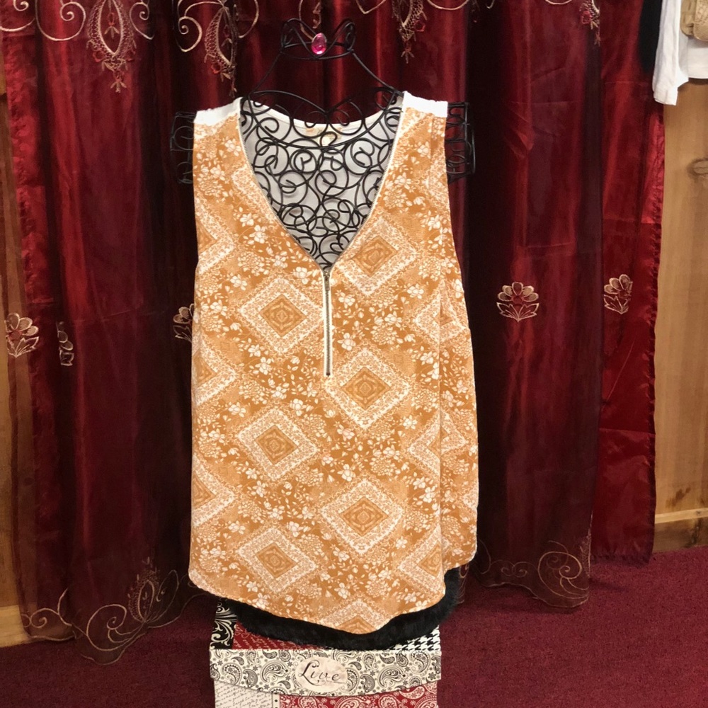 🧚🏼‍♀️🧚🏼‍♀️Misia Top🧚🏼‍♀️🧚🏼‍♀️ - Picture 2 of 3